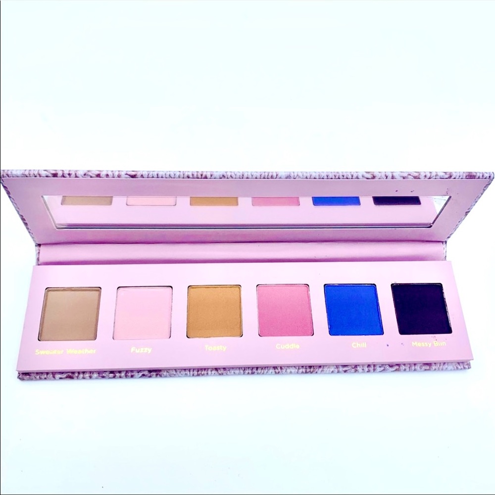 Dominique Cosmetics “Sweater Weather” eye pallet